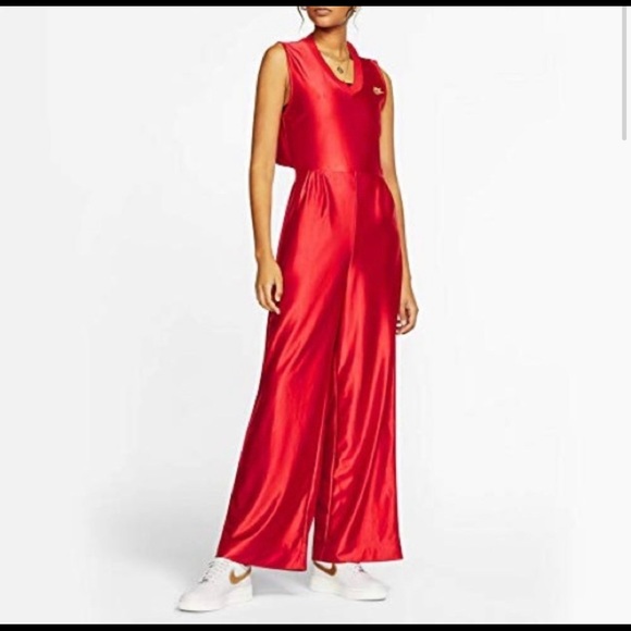 ❣️SOLD❣️Nike icon clash jumpsuit (red) - Picture 1 of 6